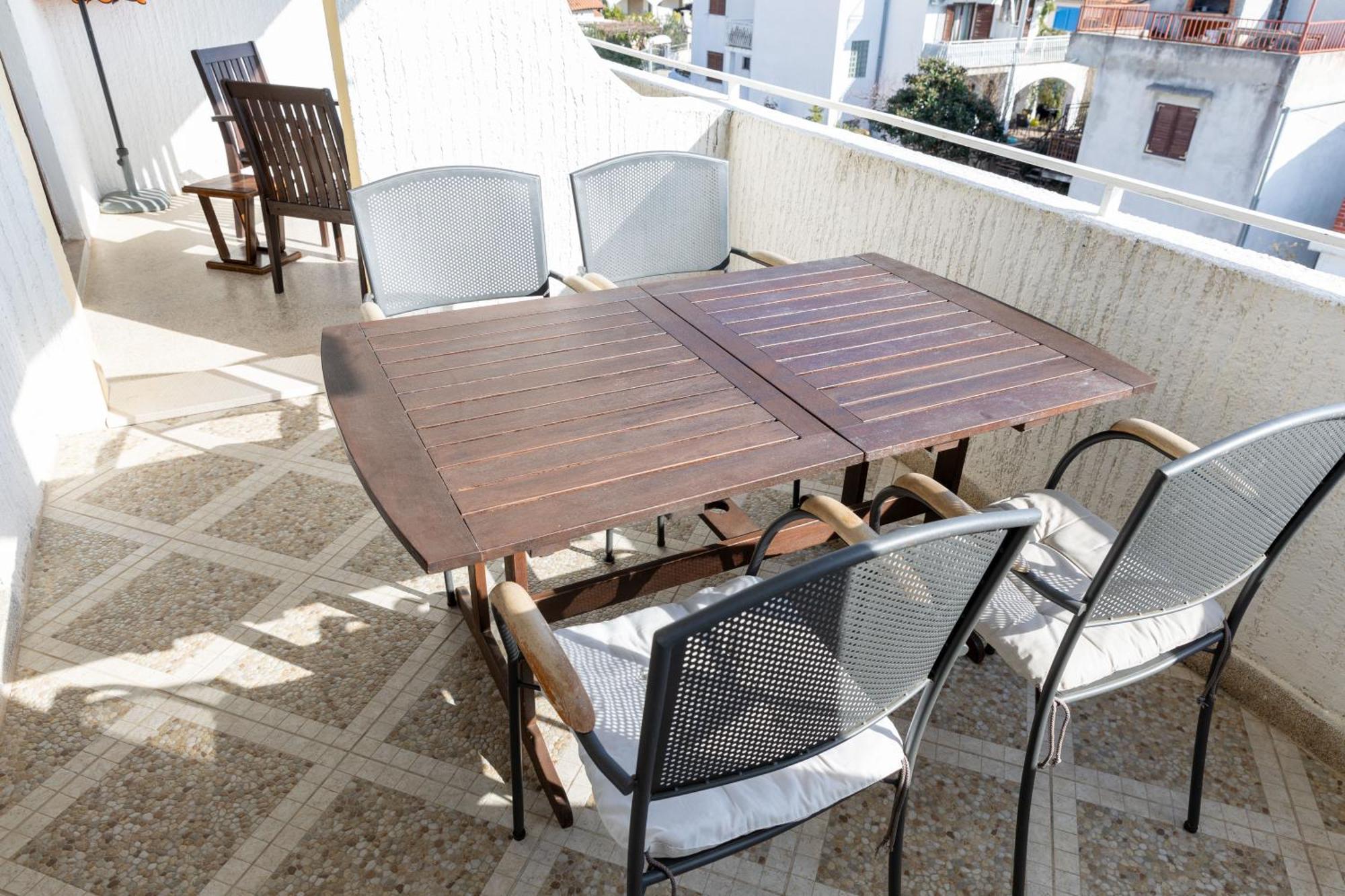 Apartmani Trlaja Vodice Exterior foto